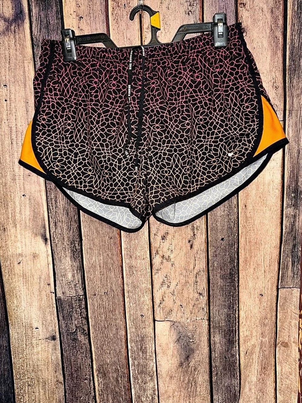 DRI-FIT Geometric Athletic Shorts in Black & Pink Size M